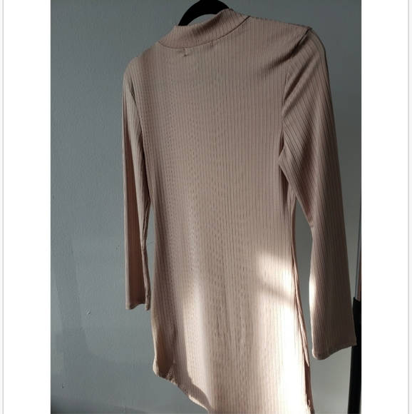 Women's Dress - Picture 3 of 3